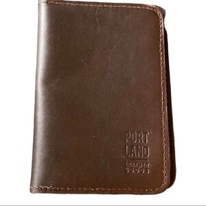 Portland Leather Goods MODERN PASSPORT HOLDER Grizzly sold out online